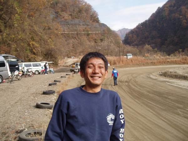 オートパーク　クワ