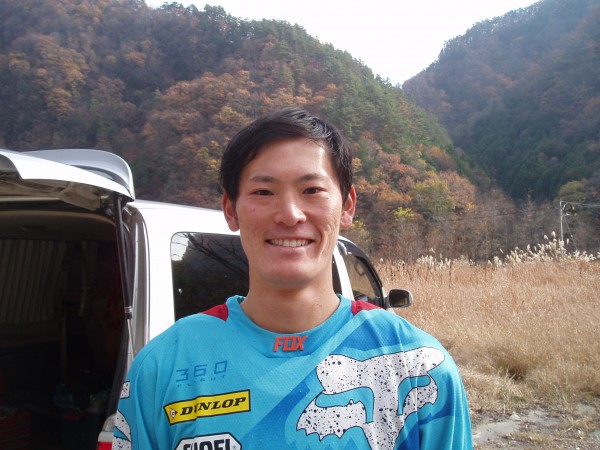 オートパーク　クワ