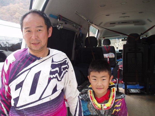 オートパーク　クワ