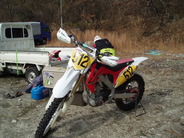 オートパーク　クワ