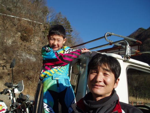 オートパーク　クワ