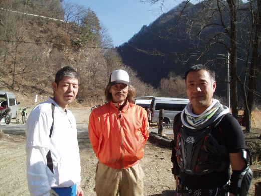 オートパーク　クワ