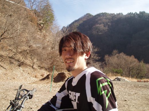 オートパーク　クワ