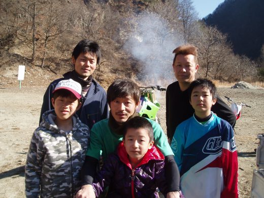 オートパーク　クワ