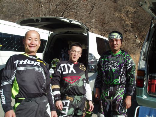 オートパーク　クワ