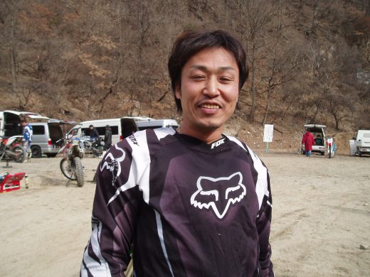 オートパーク　クワ