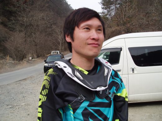 オートパーク　クワ