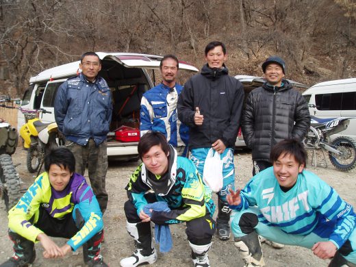 オートパーク　クワ