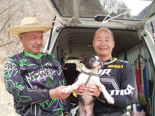 オートパーク　クワ