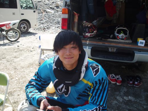 オートパーク　クワ