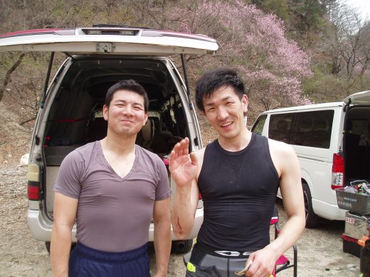 オートパーク　クワ