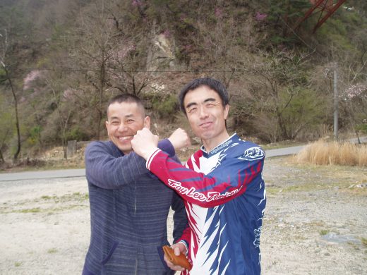 オートパーク　クワ