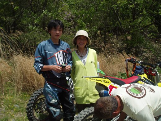 オートパーク　クワ