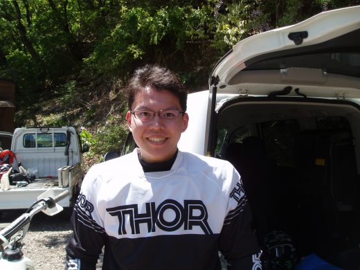 オートパーク　クワ