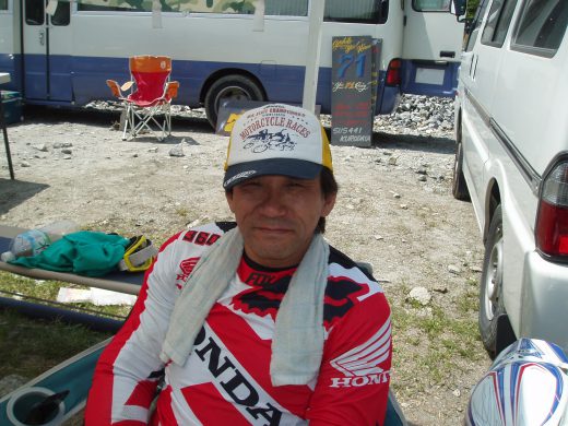 オートパーク　クワ