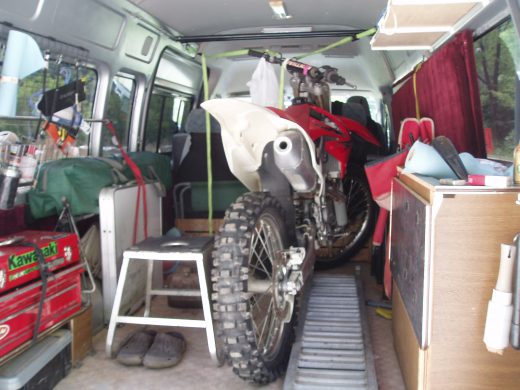 オートパーク　クワ