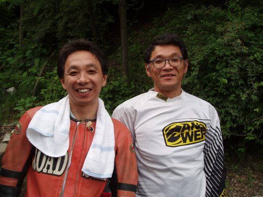 オートパーク　クワ