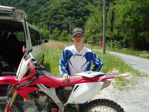 オートパーク　クワ