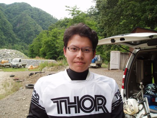 オートパーク　クワ