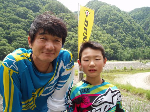 オートパーク　クワ