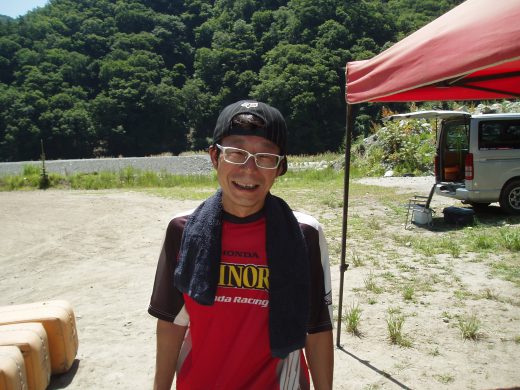 オートパーク　クワ