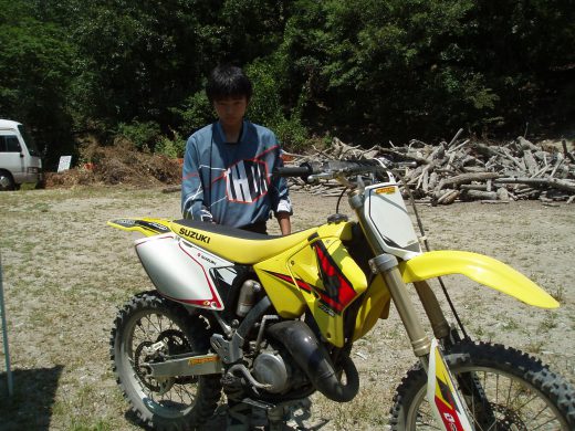 オートパーク　クワ