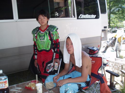 オートパーク　クワ