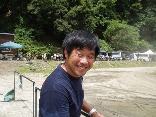 オートパーク　クワ