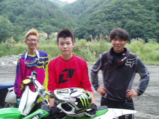 オートパーク　クワ