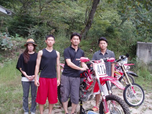 オートパーク　クワ