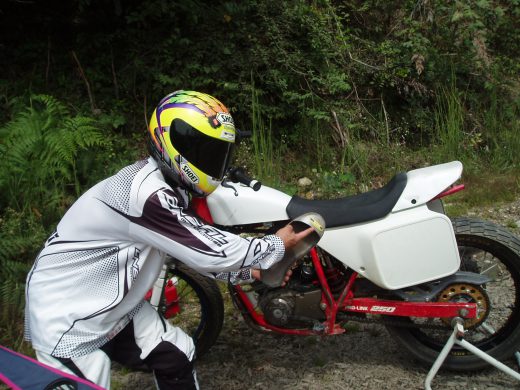 オートパーク　クワ