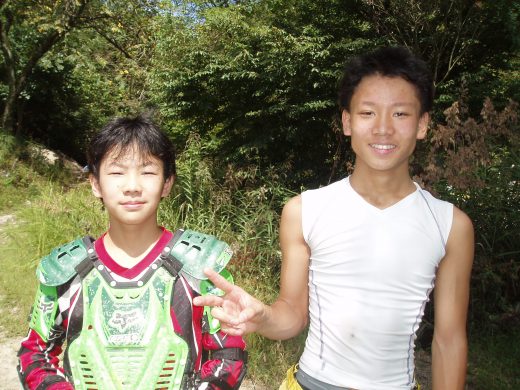 オートパーク　クワ